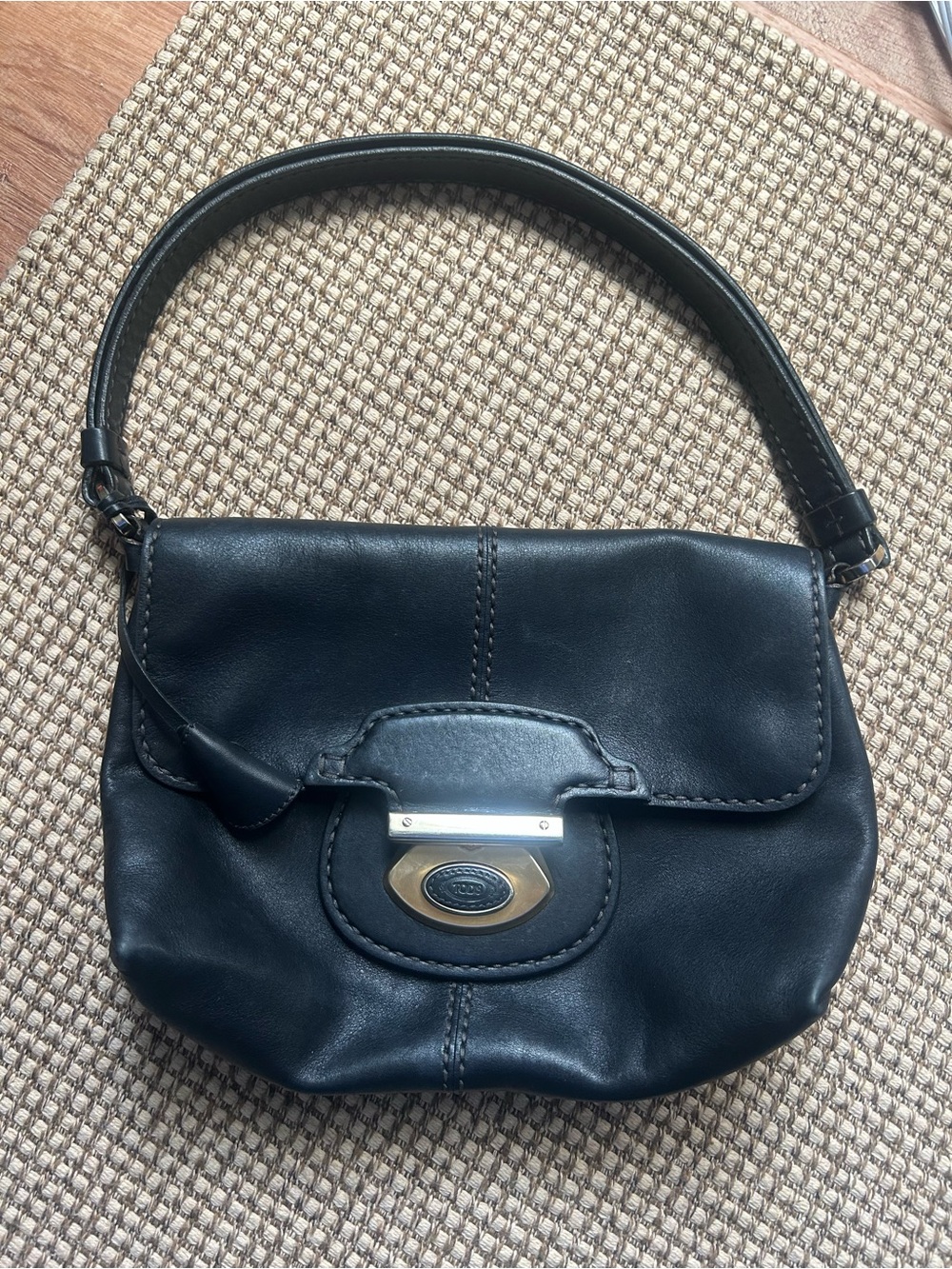 Tod’s Leather Shoulder Bag